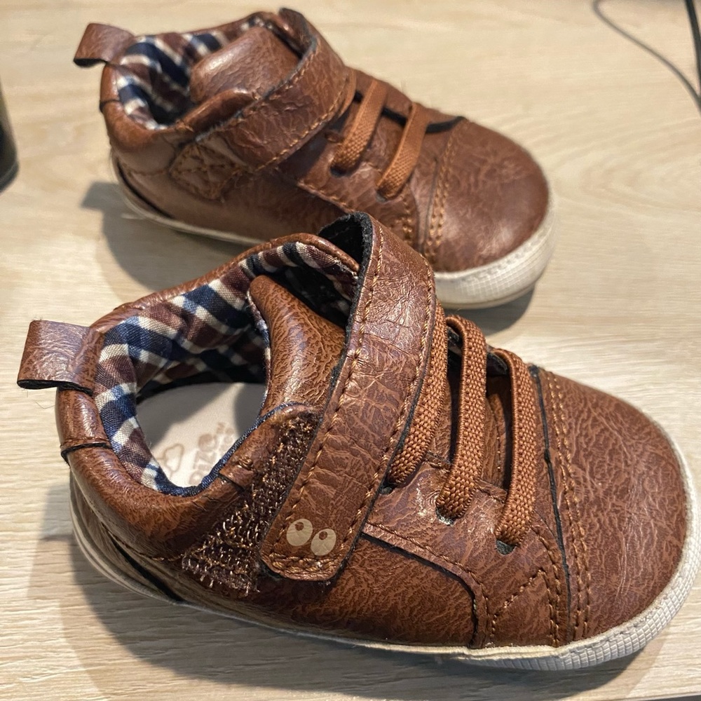 Stride Rite baby boy shoes size 2